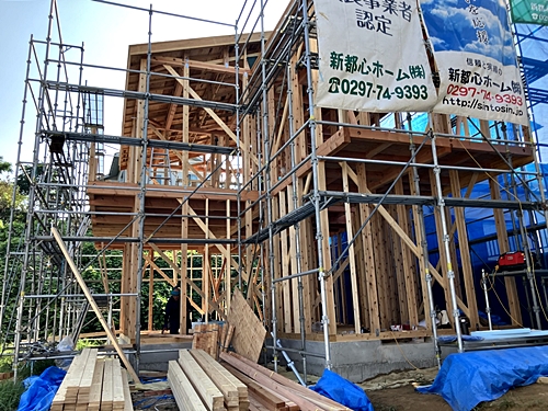 白山1丁目どんどん現場進んでおります！！